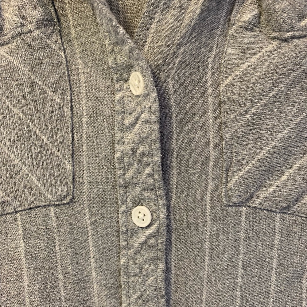 Thread & Supply button down size M - Picture 2 of 5